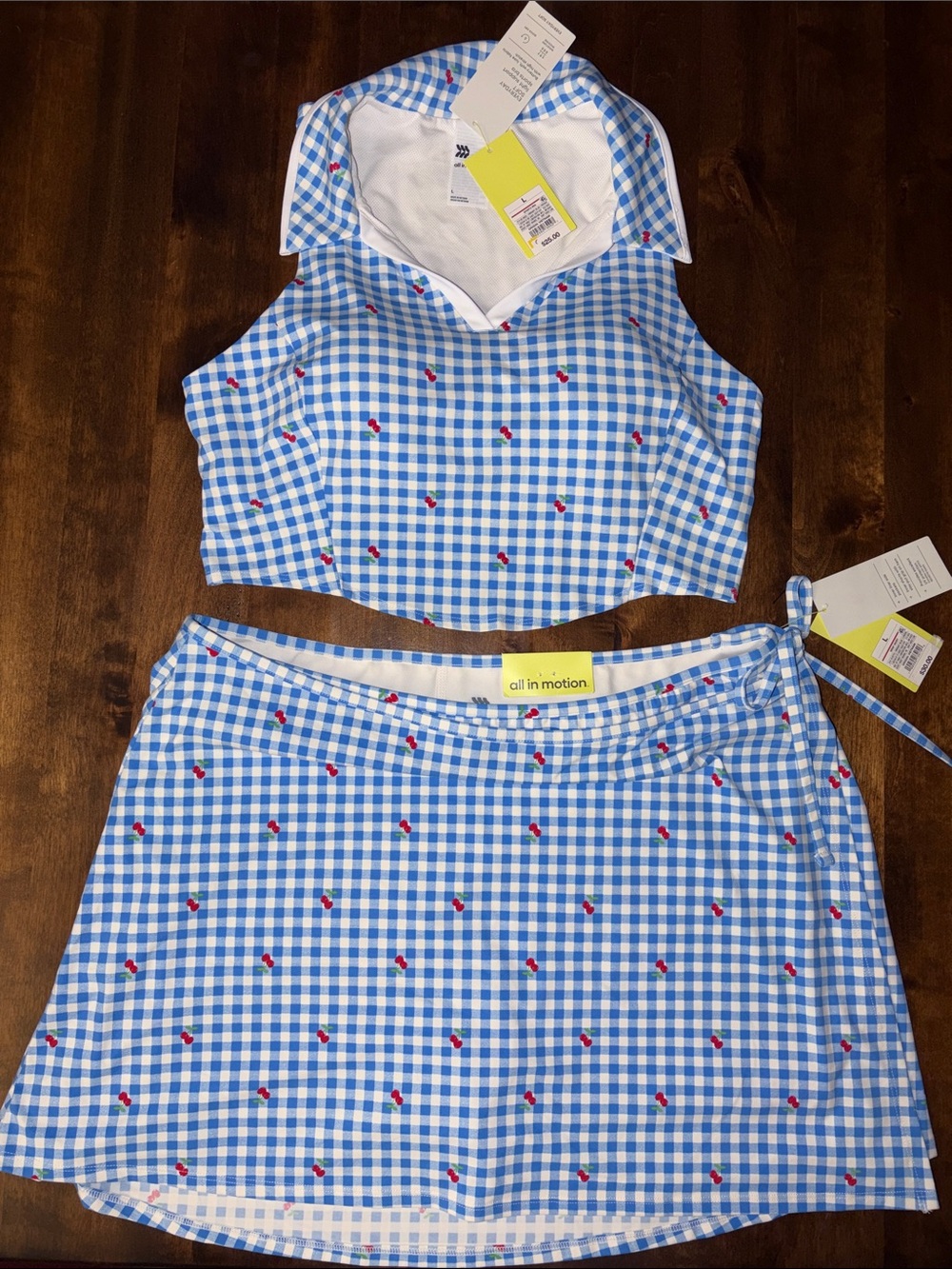 all in motion Blue Gingham Cherry 2 Piece Set Sports Bra & Mid Rise Skort NWT L